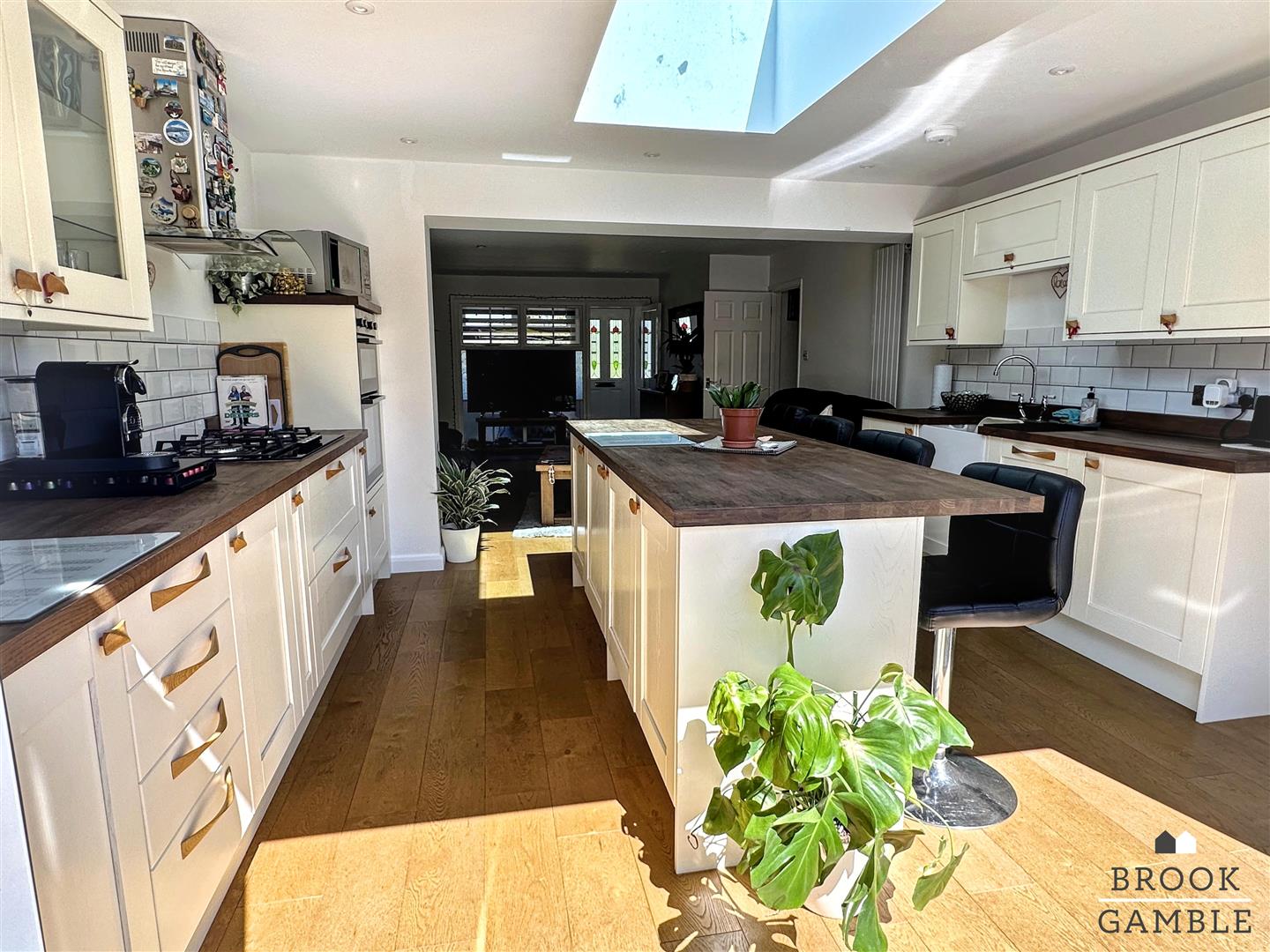 3 Bedroom Bungalow. Hawksbridge Close in Eastbourne,  24